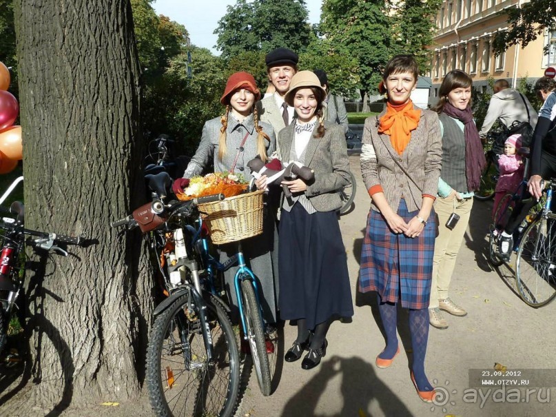 Ежегодный ретро - велопробег Tweed Run в Санкт-Петербурге