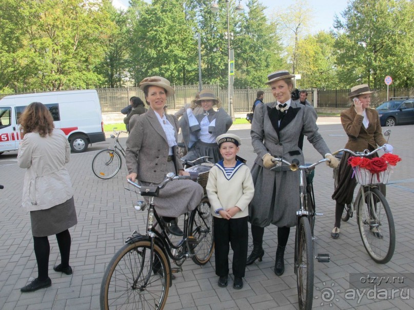 Ежегодный ретро - велопробег Tweed Run в Санкт-Петербурге