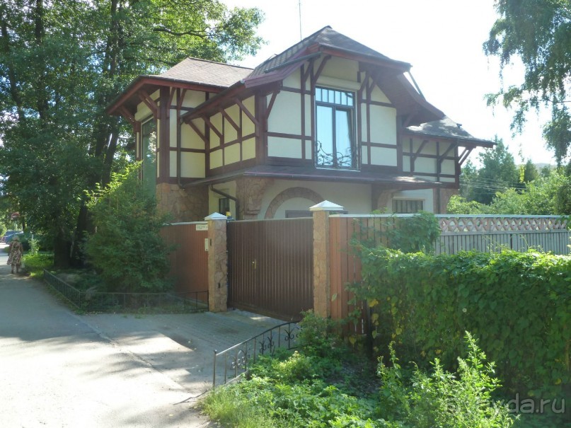 Красно-зеленый маршрут. Шалаш Ленина в Разливе и город Сестрорецк.