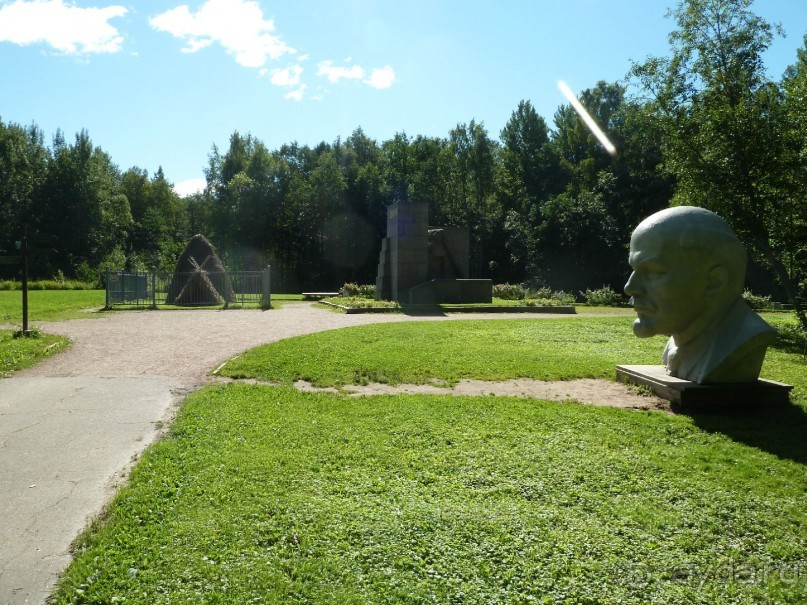 Красно-зеленый маршрут. Шалаш Ленина в Разливе и город Сестрорецк.