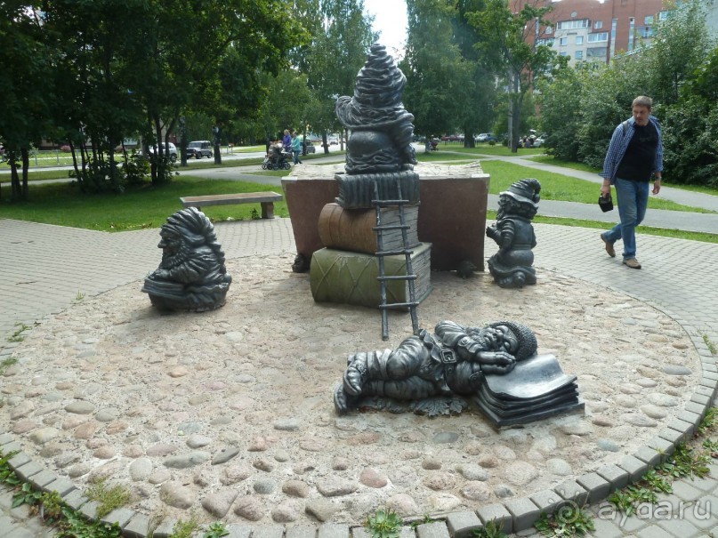 Красно-зеленый маршрут. Шалаш Ленина в Разливе и город Сестрорецк.