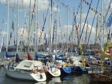 Альбом отзыва "Летние праздники и события в Санкт-Петербурге. Краткий путеводитель."