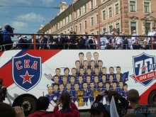 Альбом отзыва "Летние праздники и события в Санкт-Петербурге. Краткий путеводитель."