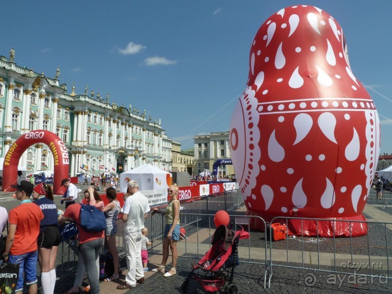Альбом отзыва "Летние праздники и события в Санкт-Петербурге. Краткий путеводитель."