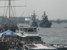 Альбом отзыва "Летние праздники и события в Санкт-Петербурге. Краткий путеводитель."