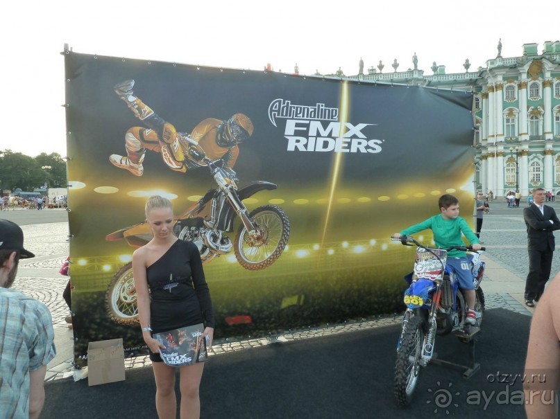 Летние праздники и события в Санкт-Петербурге. Краткий путеводитель.