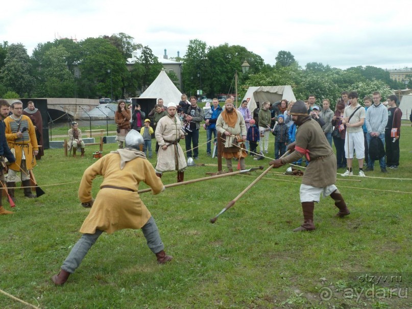Летние праздники и события в Санкт-Петербурге. Краткий путеводитель.