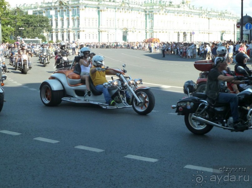 Летние праздники и события в Санкт-Петербурге. Краткий путеводитель.