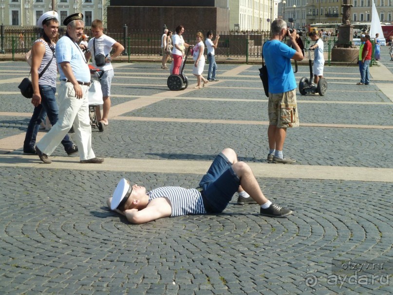 Летние праздники и события в Санкт-Петербурге. Краткий путеводитель.