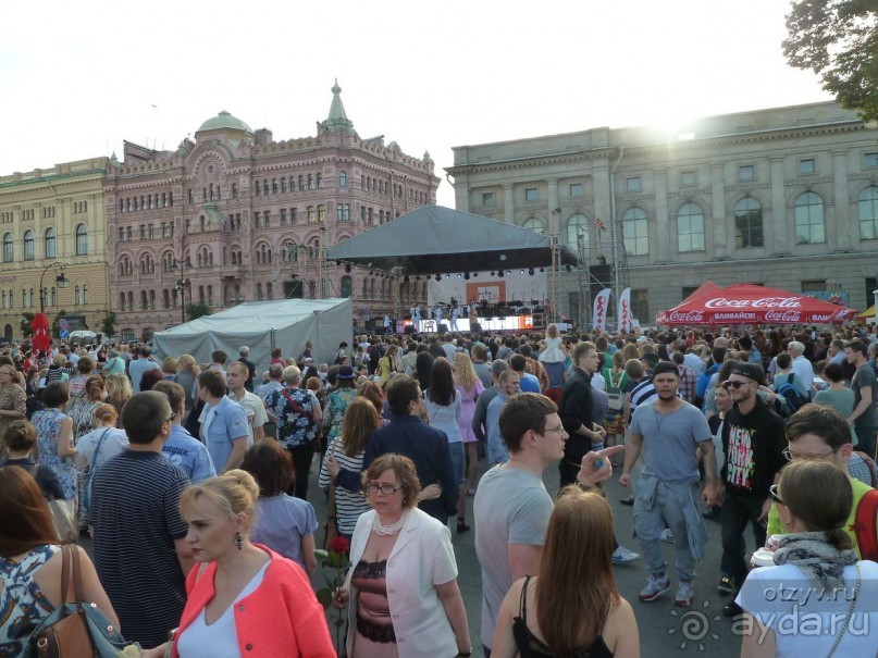 Летние праздники и события в Санкт-Петербурге. Краткий путеводитель.