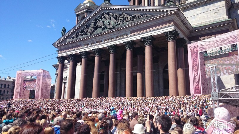 Летние праздники и события в Санкт-Петербурге. Краткий путеводитель.