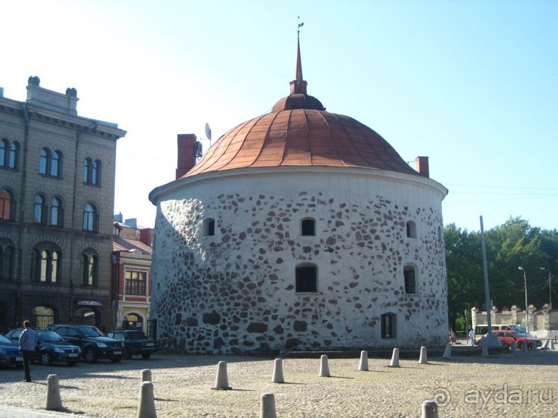 Шведско-финско-русский город Выборг.