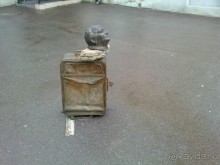 Неформальные памятники в нетуристическом Петербурге.