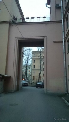 Неформальные памятники в нетуристическом Петербурге.