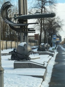 Неформальные памятники в нетуристическом Петербурге.