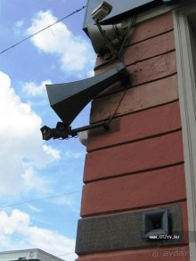 Неформальные памятники в нетуристическом Петербурге.