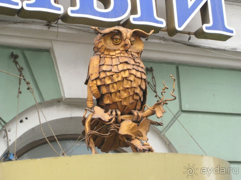 Неформальные памятники в нетуристическом Петербурге.