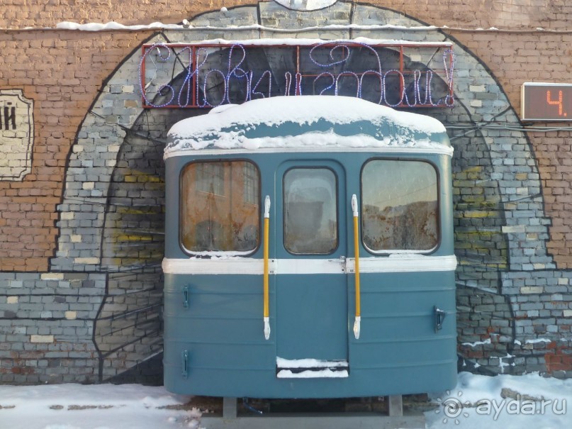 Неформальные памятники в нетуристическом Петербурге.