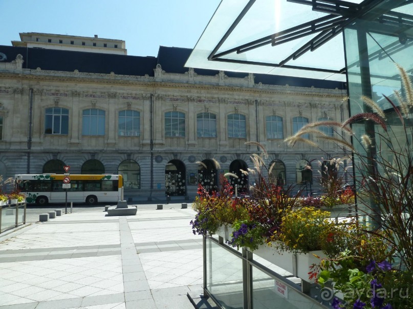 Шамбери, Гренобль, Женева - города Савойского края.