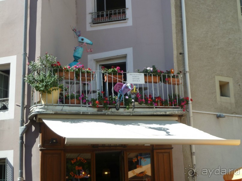 Шамбери, Гренобль, Женева - города Савойского края.