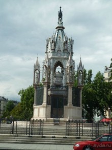 Шамбери, Гренобль, Женева - города Савойского края.