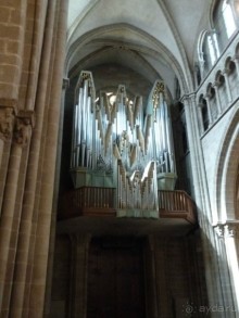 Шамбери, Гренобль, Женева - города Савойского края.