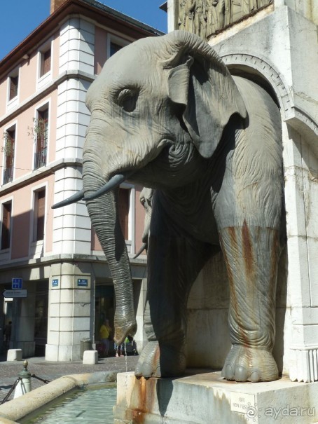 Шамбери, Гренобль, Женева - города Савойского края.