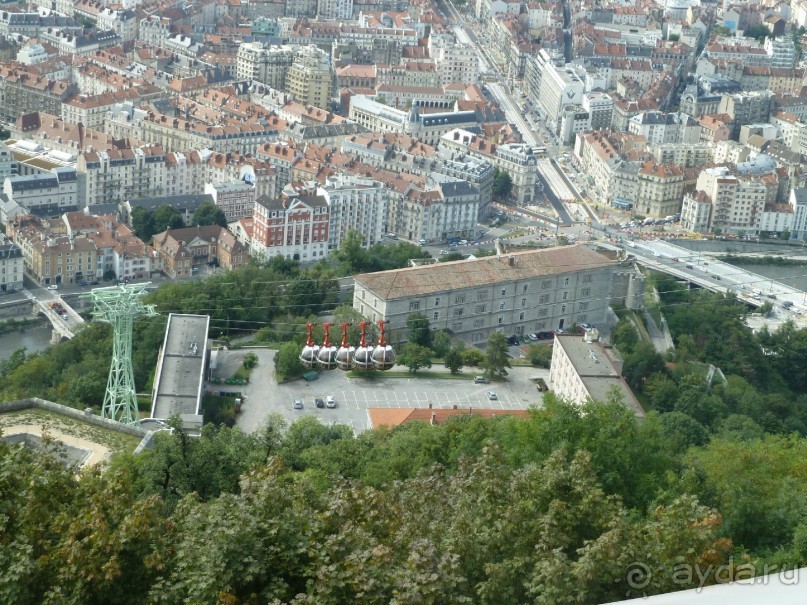 Шамбери, Гренобль, Женева - города Савойского края.