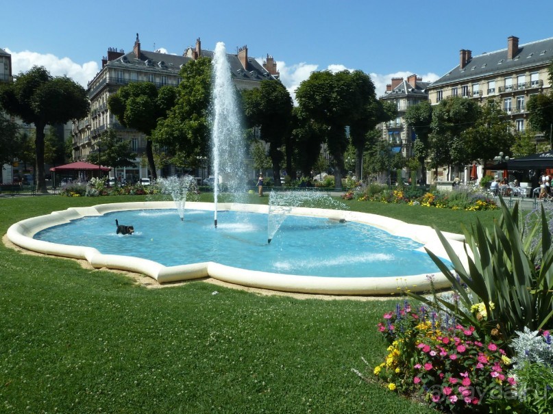 Шамбери, Гренобль, Женева - города Савойского края.