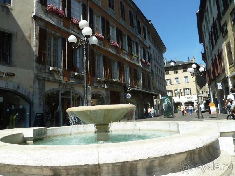 Шамбери, Гренобль, Женева - города Савойского края.