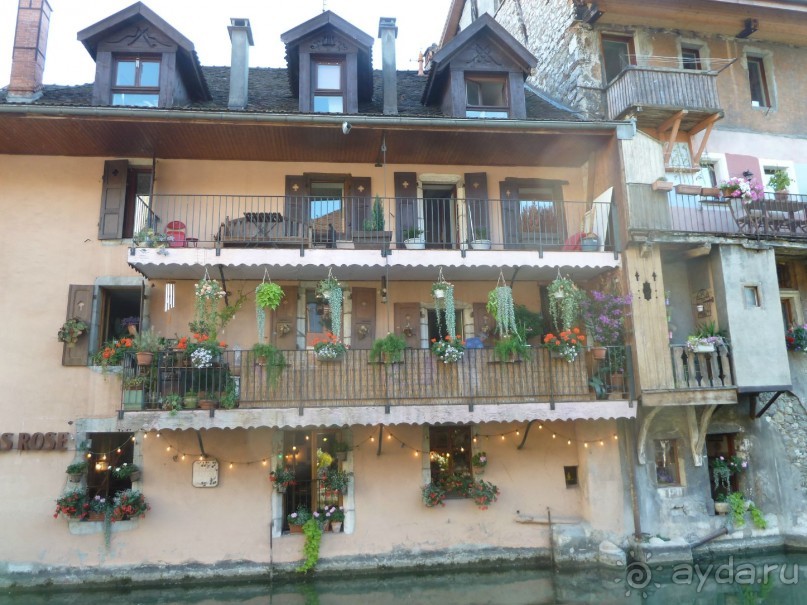 Анси.Современный средневековый курорт  для любознательных  романтиков. 