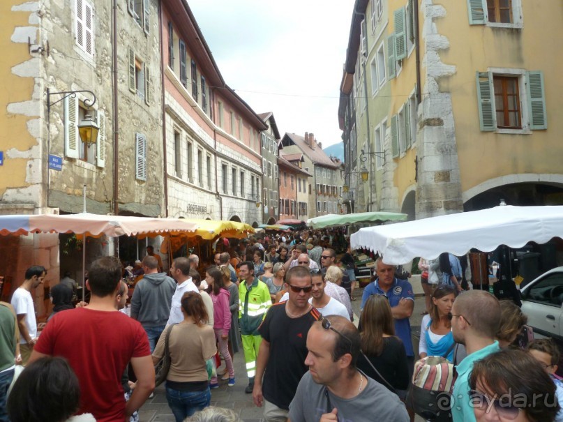 Анси.Современный средневековый курорт  для любознательных  романтиков. 