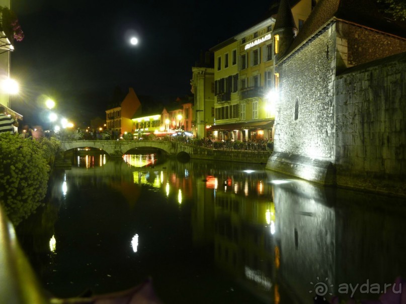 Анси.Современный средневековый курорт  для любознательных  романтиков. 