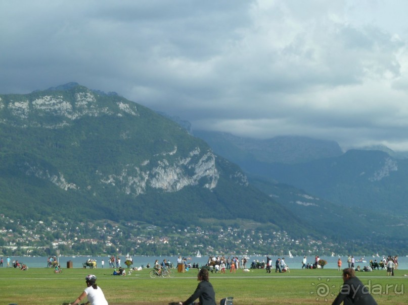 Анси.Современный средневековый курорт  для любознательных  романтиков. 