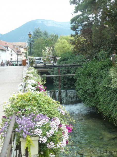 Анси.Современный средневековый курорт  для любознательных  романтиков. 