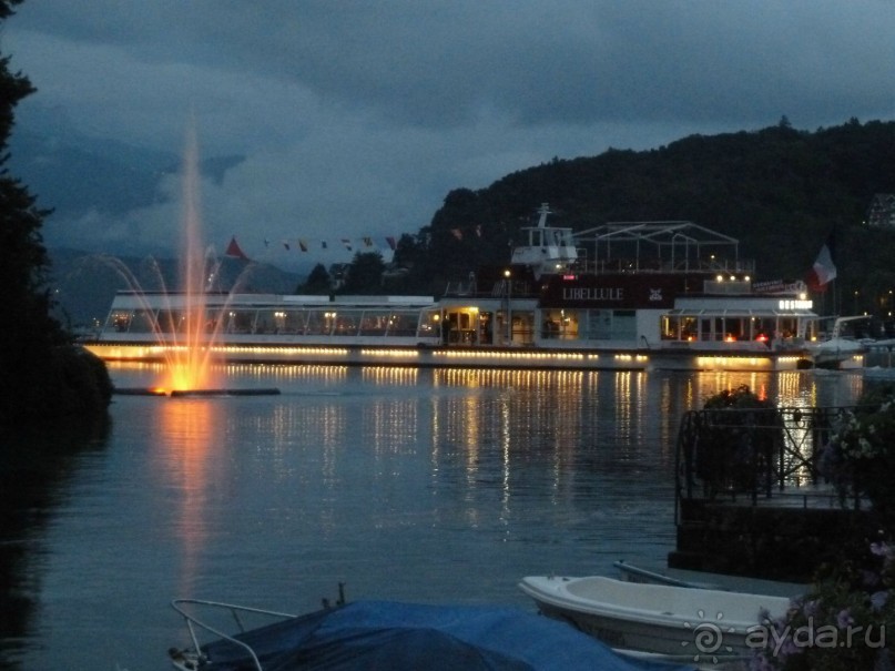 Анси.Современный средневековый курорт  для любознательных  романтиков. 