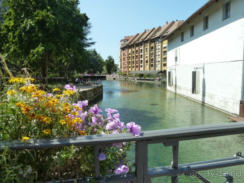 Анси.Современный средневековый курорт  для любознательных  романтиков. 