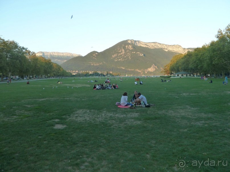 Анси.Современный средневековый курорт  для любознательных  романтиков. 