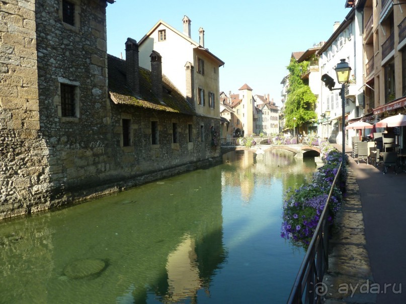 Анси.Современный средневековый курорт  для любознательных  романтиков. 