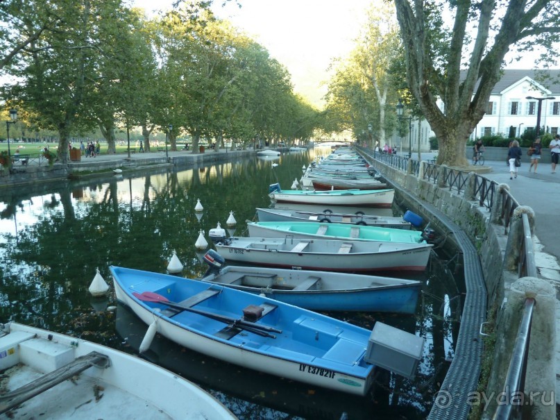 Анси.Современный средневековый курорт  для любознательных  романтиков. 