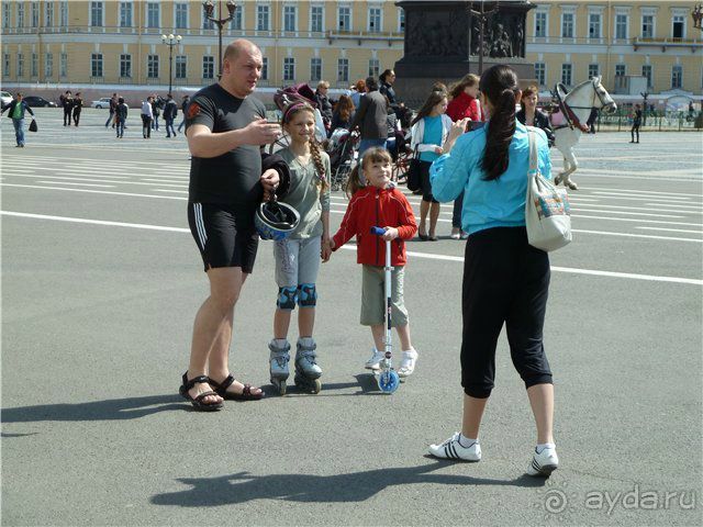 Альбом отзыва "Как летом  осмотреть Петербург с земли, воды и воздуха. Советы самостоятельным туристам."