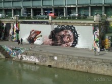 Петербургский стрит-арт. На улицах, во дворах и в музее.