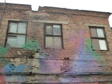 Петербургский стрит-арт. На улицах, во дворах и в музее.