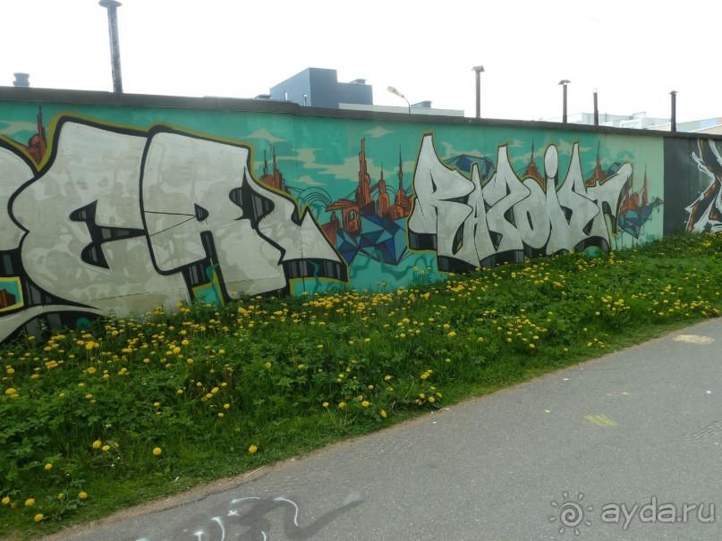 Петербургский стрит-арт. На улицах, во дворах и в музее.