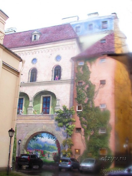 Петербургский стрит-арт. На улицах, во дворах и в музее.