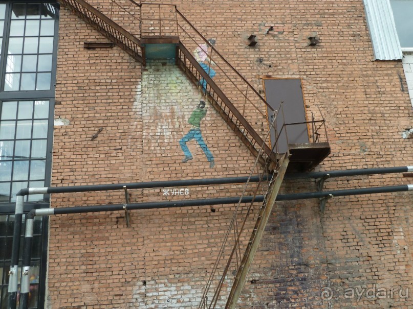 Петербургский стрит-арт. На улицах, во дворах и в музее.