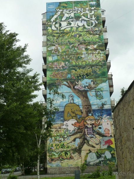 Петербургский стрит-арт. На улицах, во дворах и в музее.