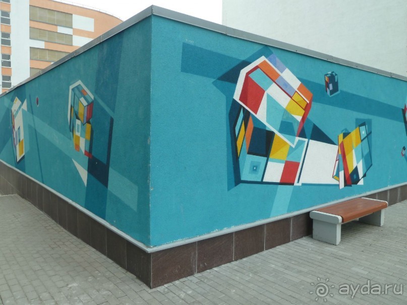 Петербургский стрит-арт. На улицах, во дворах и в музее.