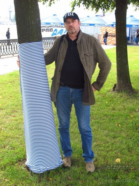 Петербургский стрит-арт. На улицах, во дворах и в музее.