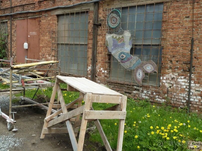 Петербургский стрит-арт. На улицах, во дворах и в музее.